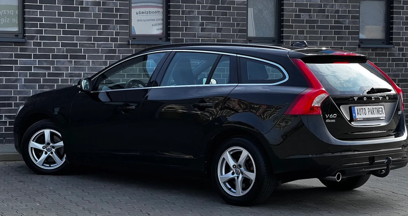 Volvo V60 cena 48500 przebieg: 178000, rok produkcji 2015 z Katowice małe 667